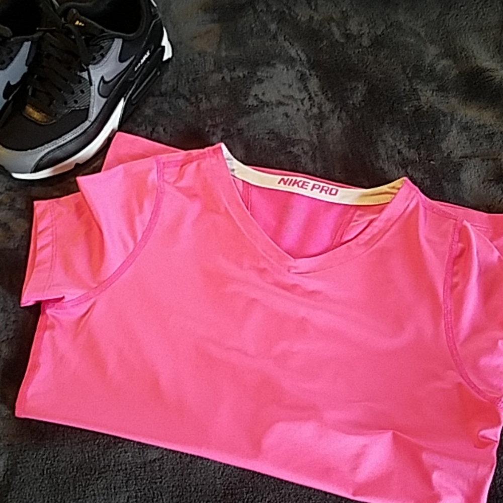 NIKE PRO top